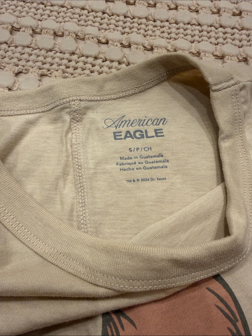 A&E Beige oversized Grinch Sleep Graphic Tee Sz S like New 100% Cotton - Picture 2 of 3